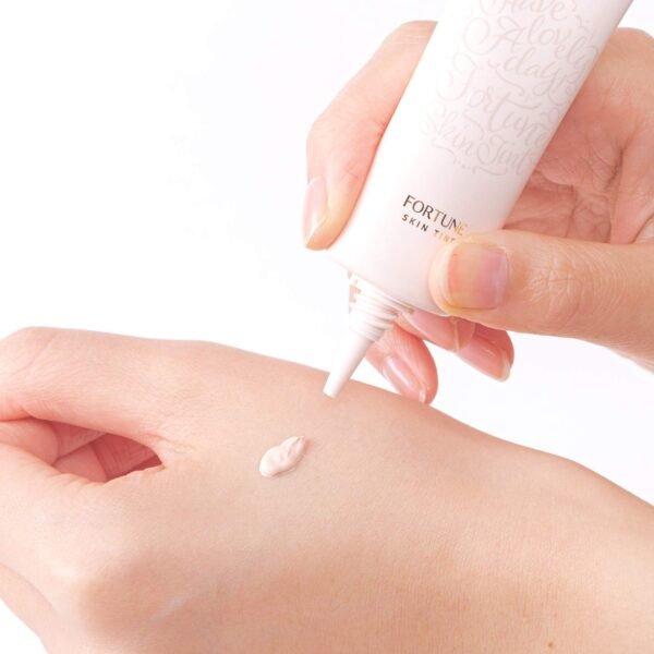 KOSE COSMEPORT FORTUNE SKIN TINT SPF25 PA++ 30g - Image 4